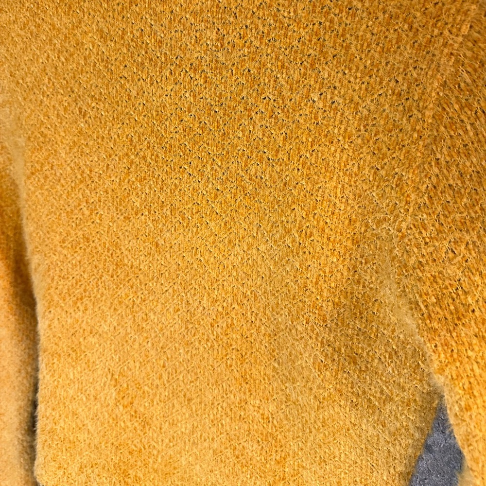 Women’s small yellow sweater by Altar’d. 💛 - Picture 10 of 12